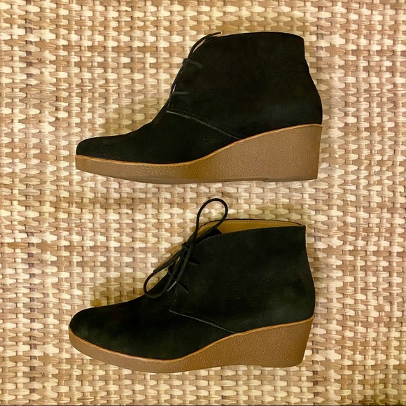 🎉🍀 LUCKY BRAND Junes suede wedge booties - Picture 2 of 10